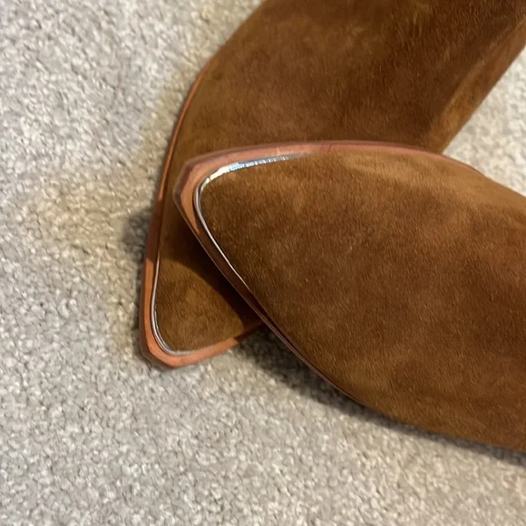 NWOB Marc Fisher womens booties camel suede 9 1/2 - Picture 4 of 7